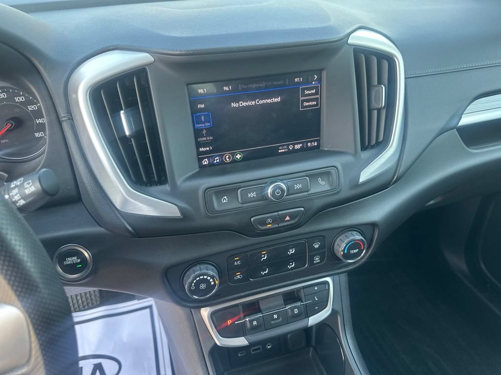Used 2022 GMC Terrain SLE w/ LPO, Floor Liner Package FWD image 17