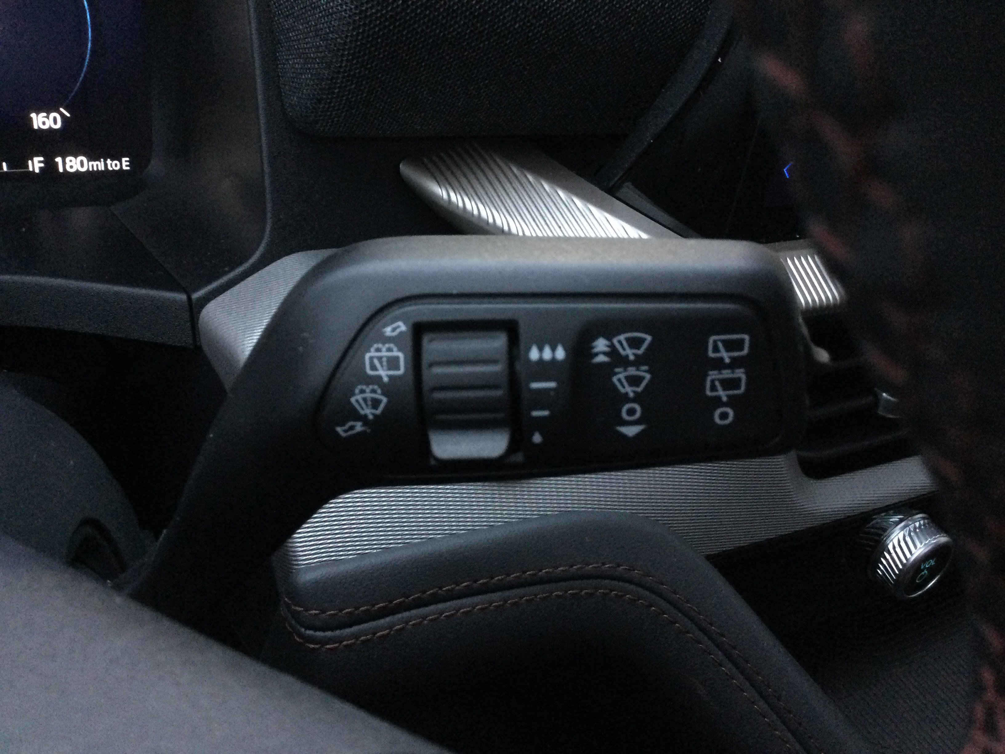 New 2026 Ford Explorer Active w/ Active Comfort Package image 16