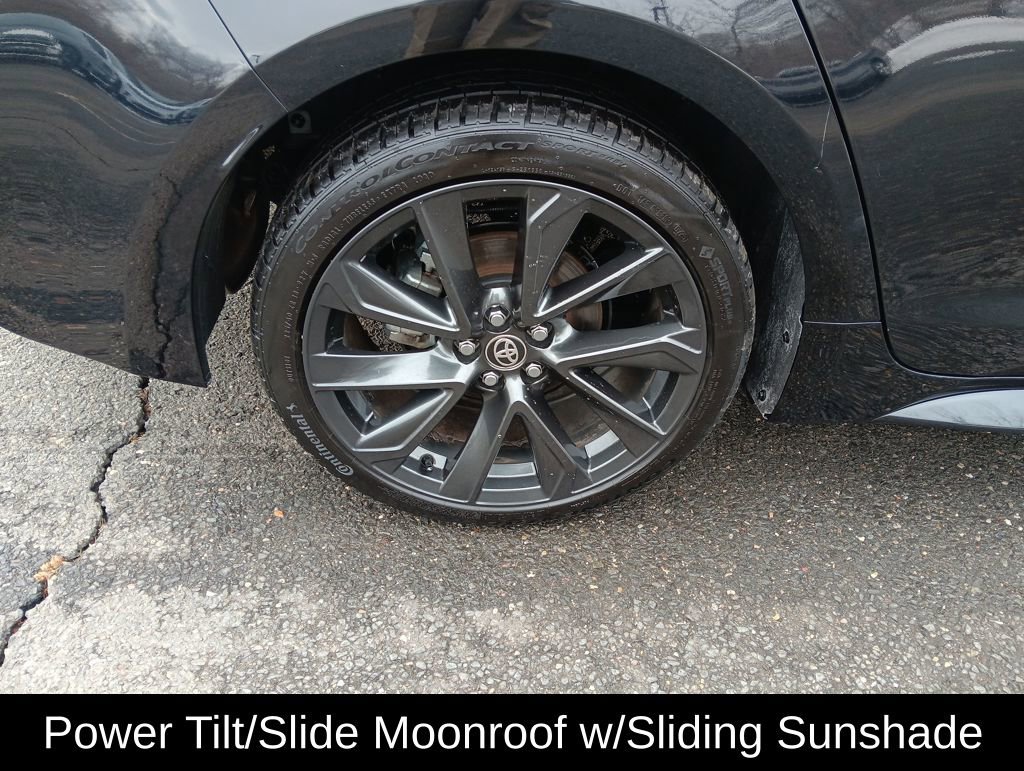Used 2024 Toyota Corolla SE w/ SE Premium Package image 10