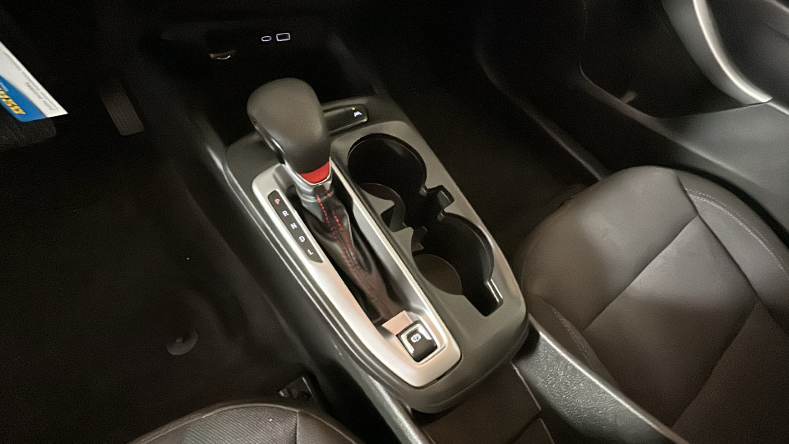Used 2025 Chevrolet Trax RS w/ Sunroof Package FWD image 25
