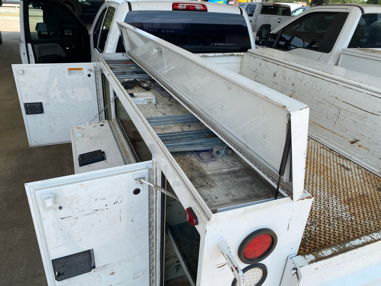 Used 2016 Chevrolet Silverado 3500 W/T image 22