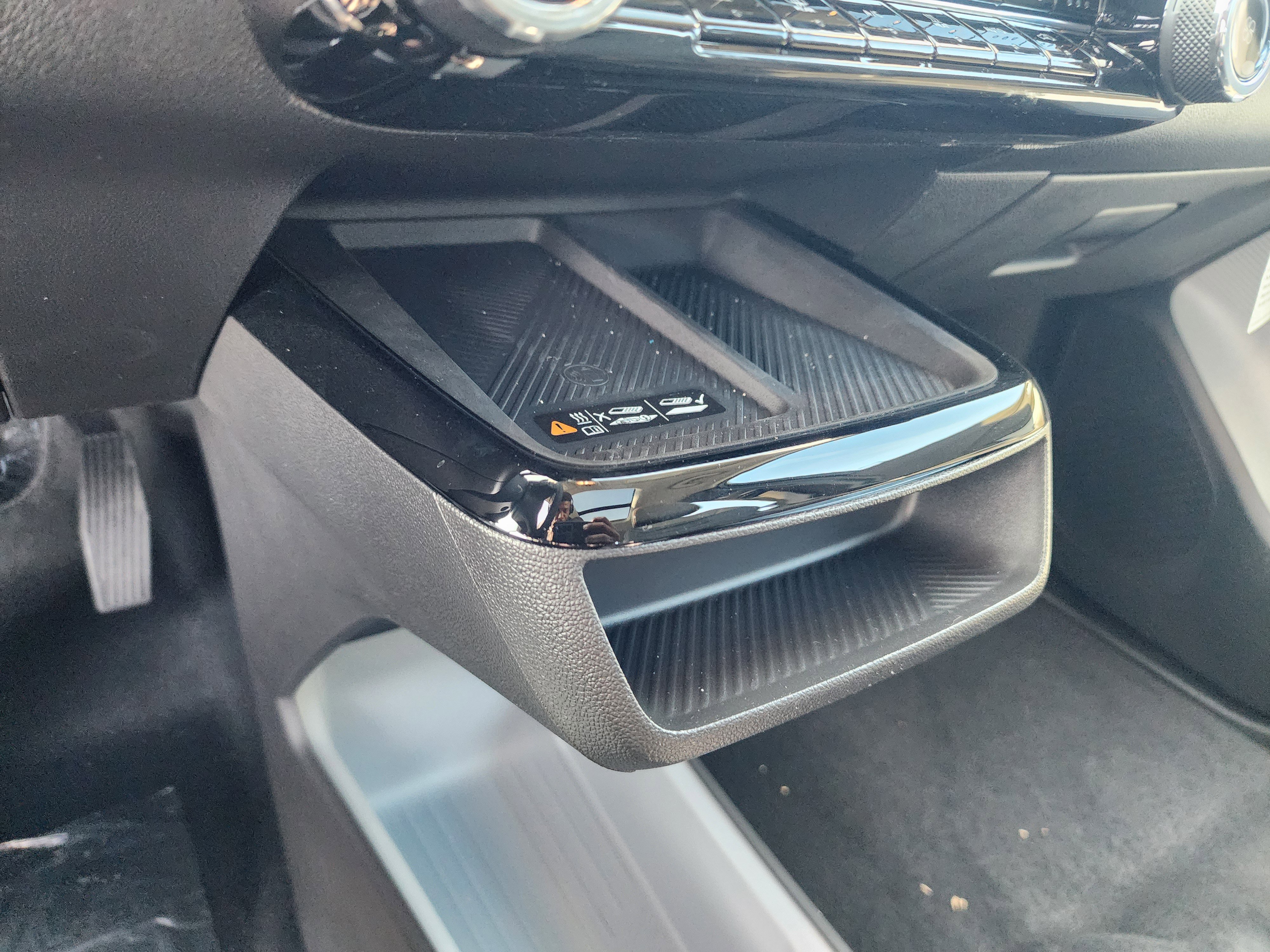 New 2027 Chevrolet Bolt RS w/ Technology Package image 35
