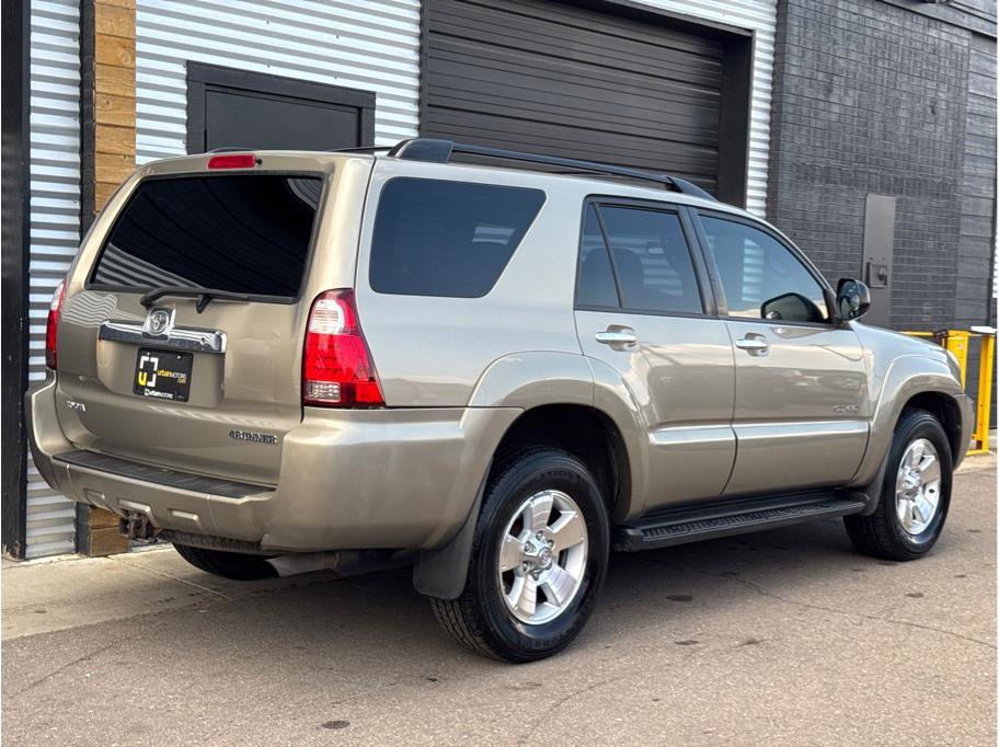 Used 2007 Toyota 4Runner SR5 image 3