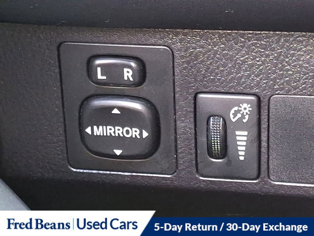 Used 2016 Toyota RAV4 XLE AWD/4WD image 26