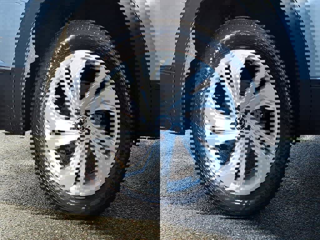 Used 2021 Volkswagen Atlas SE w/ Panoramic Sunroof Package image 10