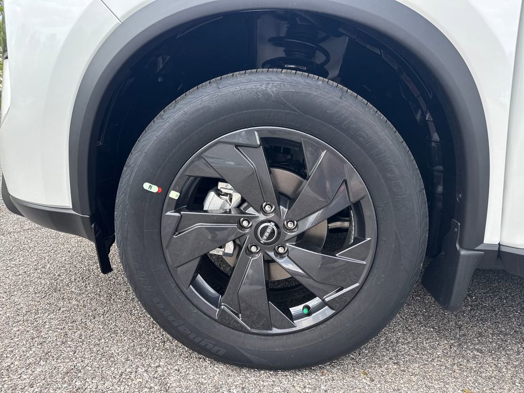 New 2026 Nissan Rogue SV AWD/4WD image 27