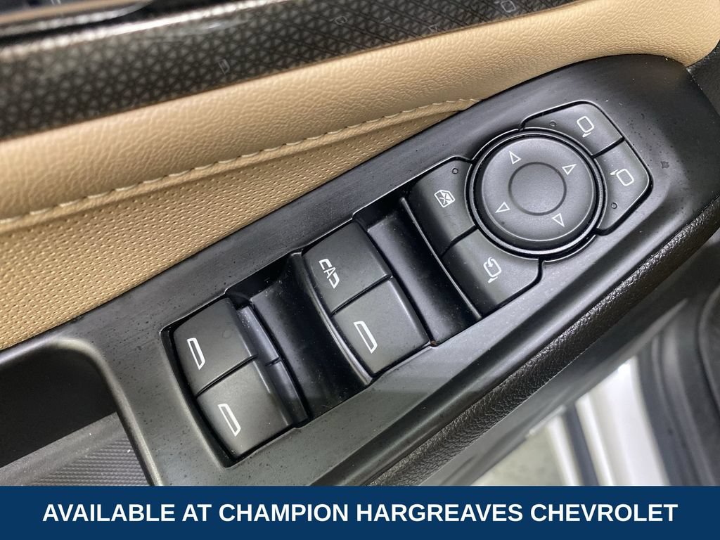 Certified 2023 Chevrolet Traverse Premier w/ LPO, Floor Liner Package AWD/4WD image 31