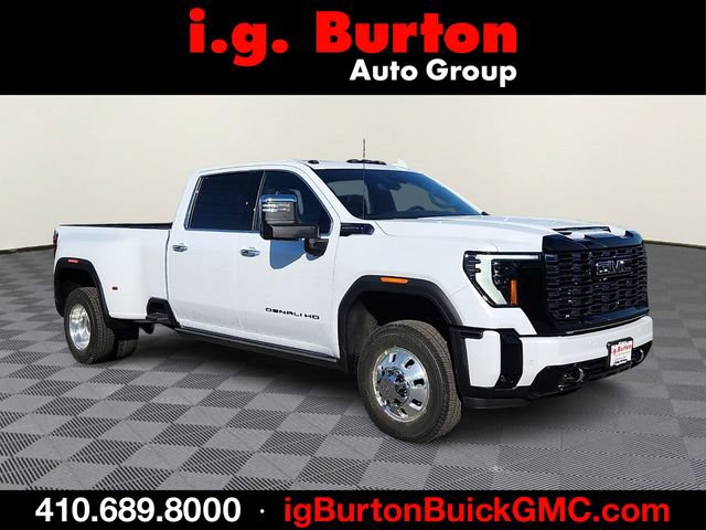 New 2026 GMC Sierra 3500 Denali Ultimate w/ LPO, Black Badging Package
