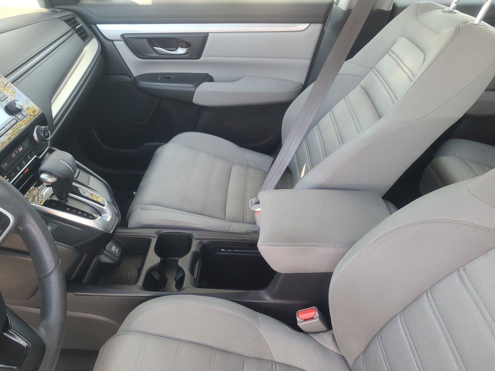 Used 2018 Honda CR-V LX image 15