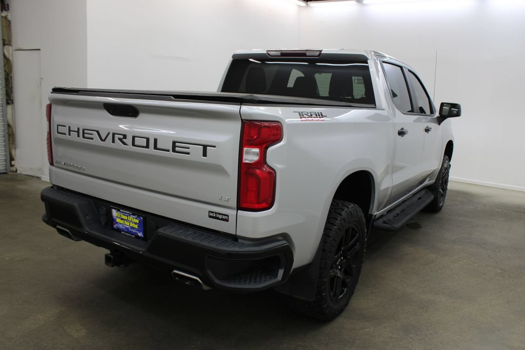 Used 2021 Chevrolet Silverado 1500 LT Trail Boss w/ Bed Protection Package AWD/4WD image 5