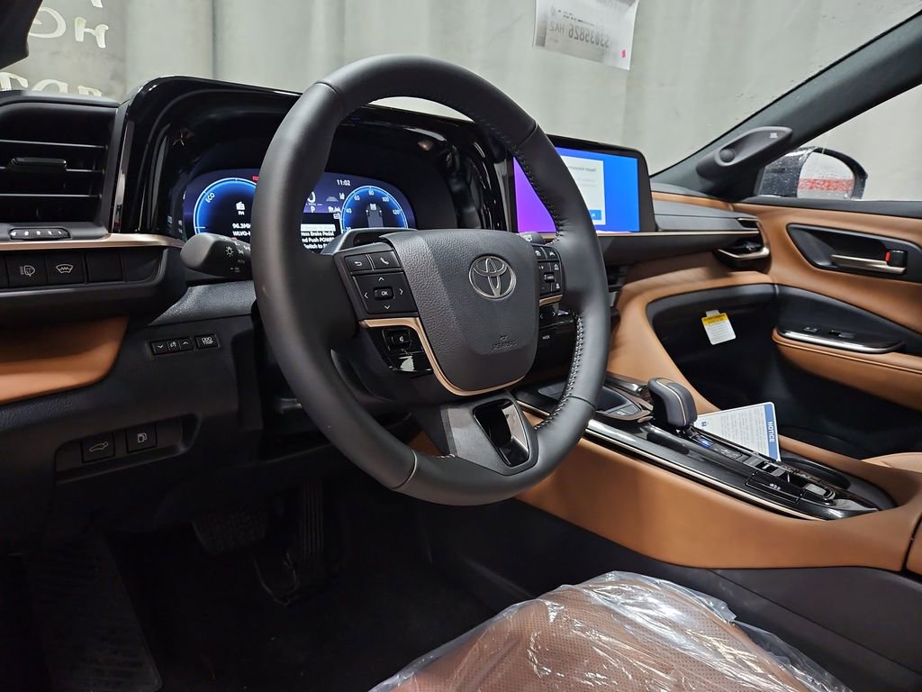 New 2025 Toyota Crown Signia image 15