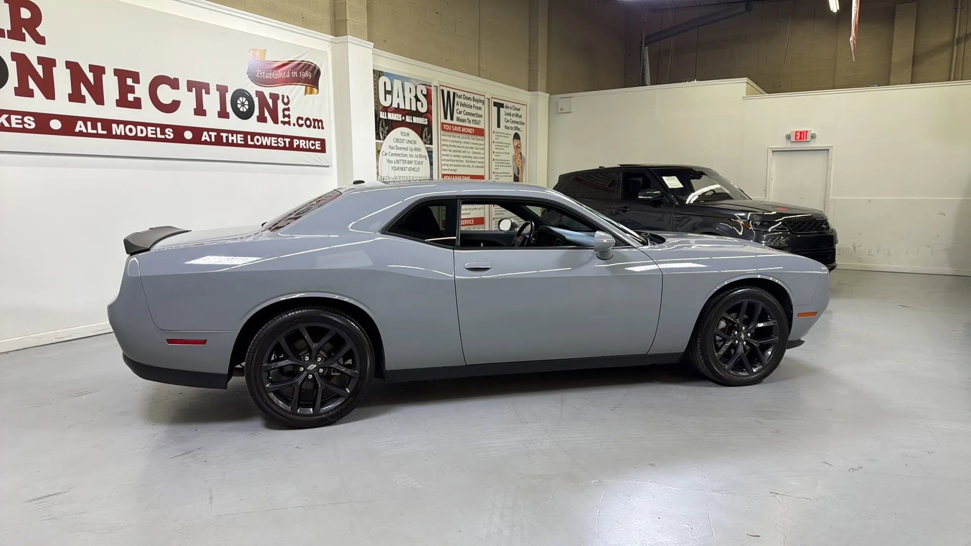 Used 2021 Dodge Challenger SXT w/ Blacktop Package image 5