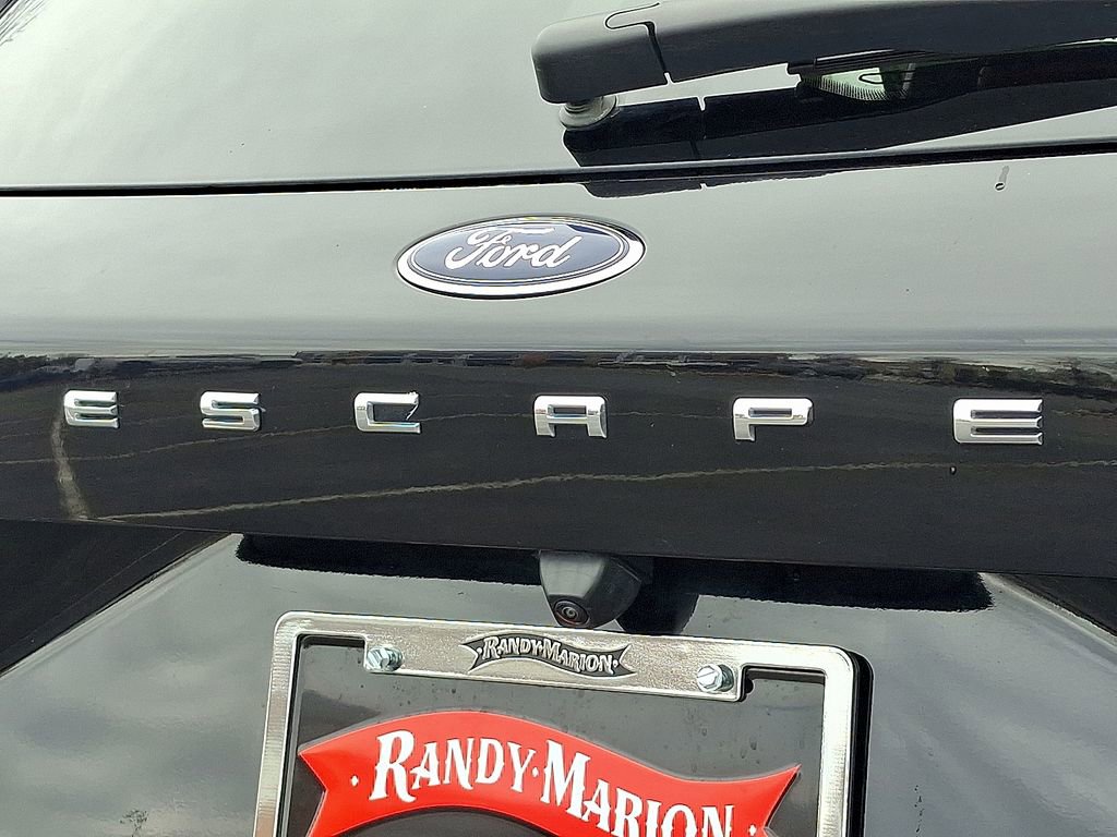 Used 2024 Ford Escape SE image 32