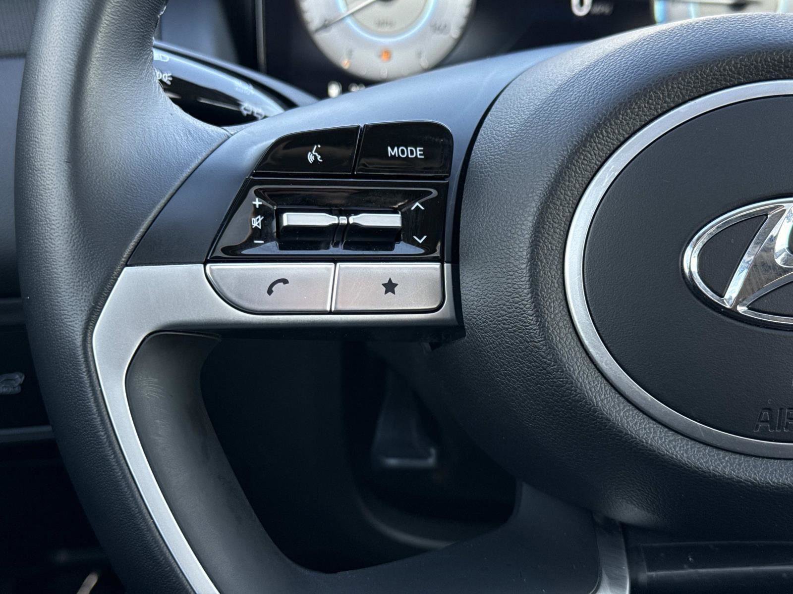 Used 2023 Hyundai Tucson SEL w/ Convenience Package image 9