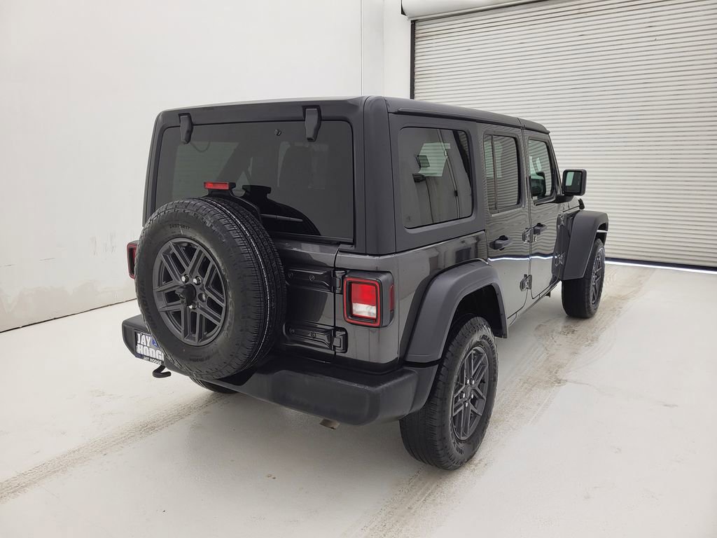 Used 2025 Jeep Wrangler Sport S image 15