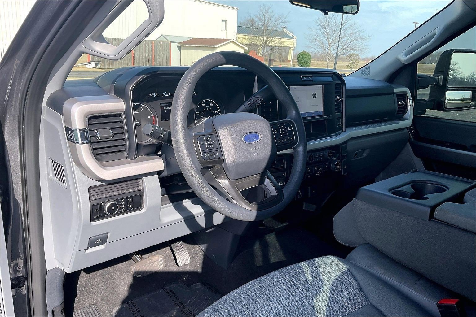 Used 2025 Ford F250 XLT w/ FX4 Off-Road Package image 13