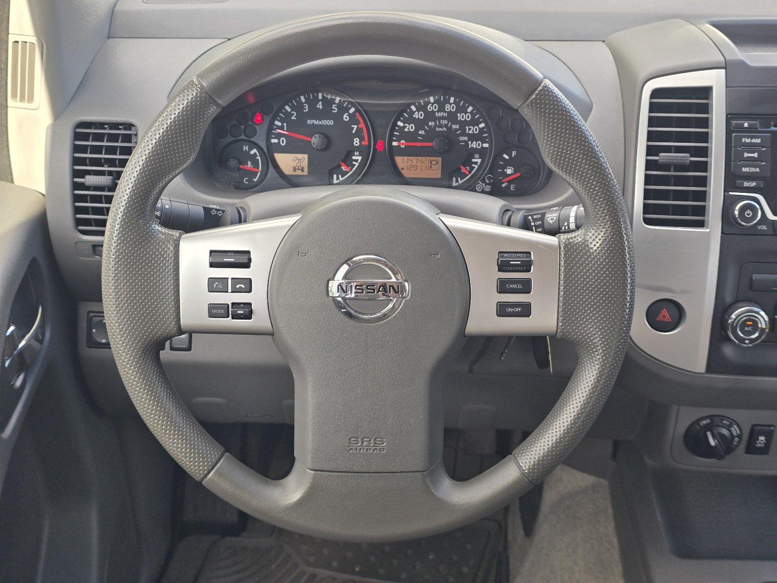 Used 2016 Nissan Frontier SV AWD/4WD image 17