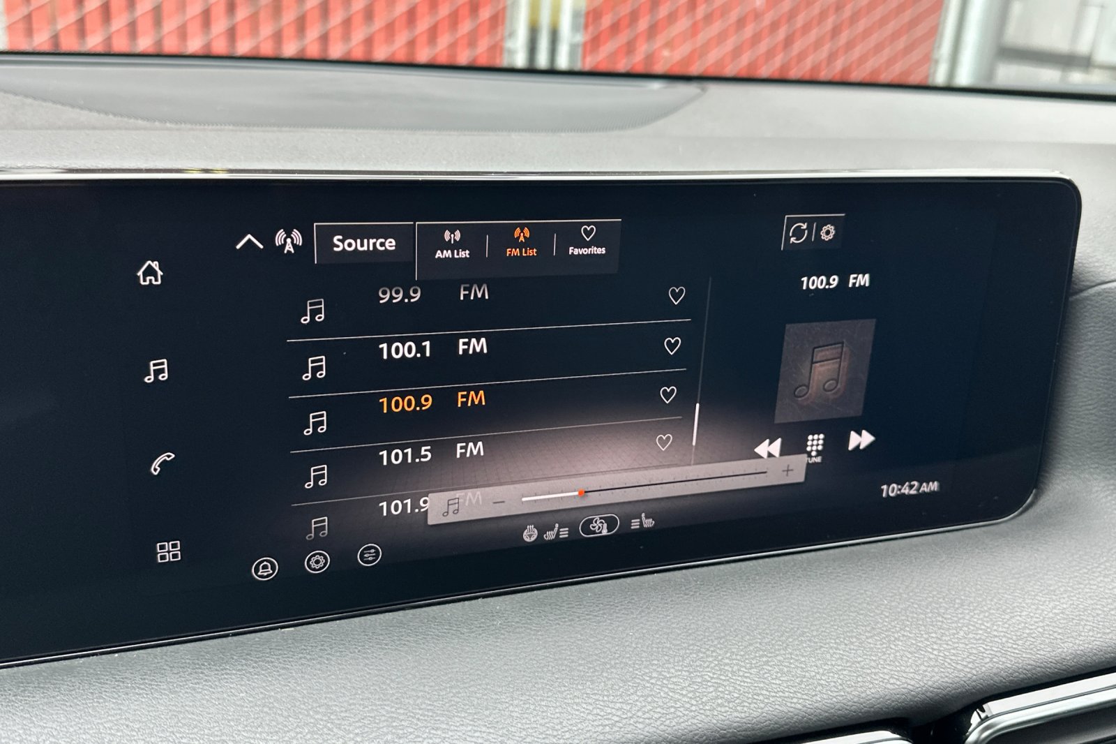 New 2026 Nissan Sentra SV w/ SV Convenience Package FWD image 17