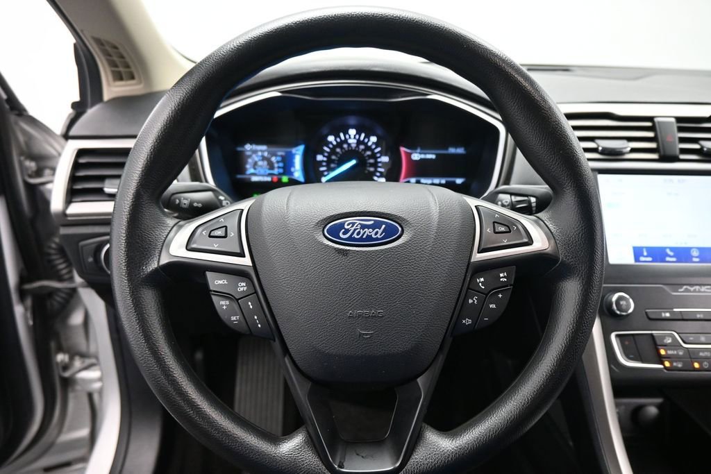 Certified 2019 Ford Fusion SE FWD image 14