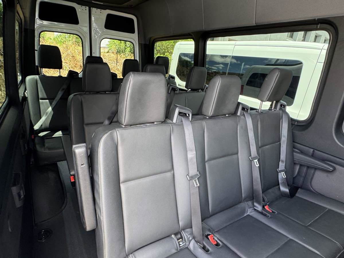 Used 2025 Mercedes-Benz Sprinter 2500 image 19