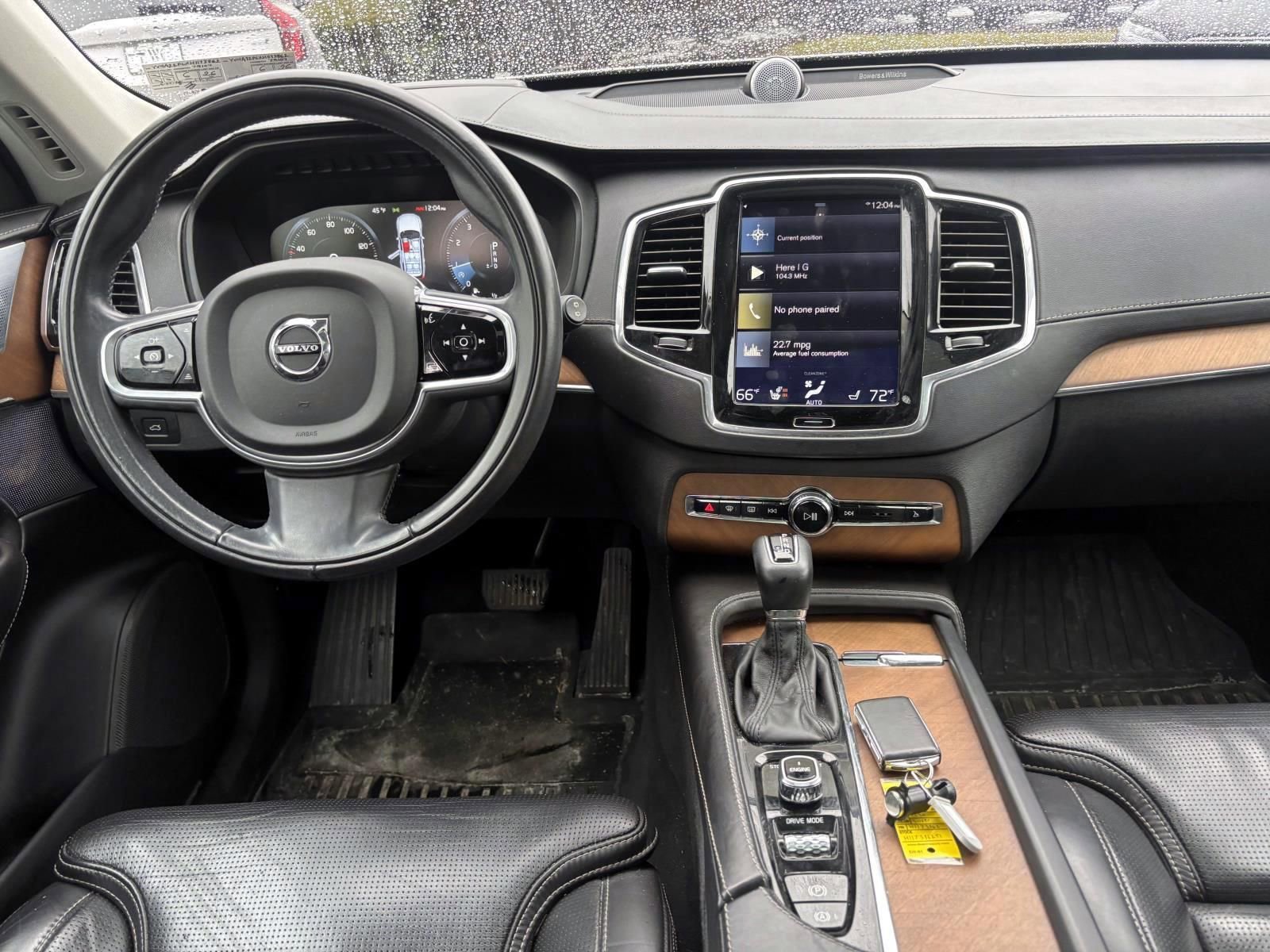 Used 2017 Volvo XC90 T6 Inscription w/ Vision Package image 28