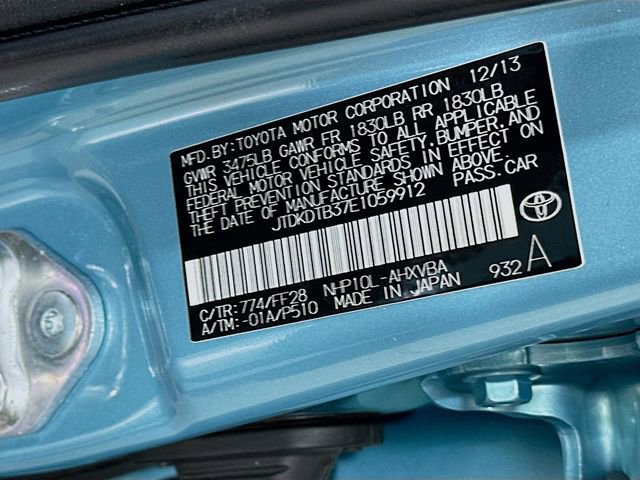 Used 2014 Toyota Prius C Two image 28