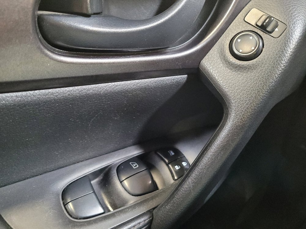 Used 2019 Nissan Rogue Sport S w/ Appearance Package FWD image 27