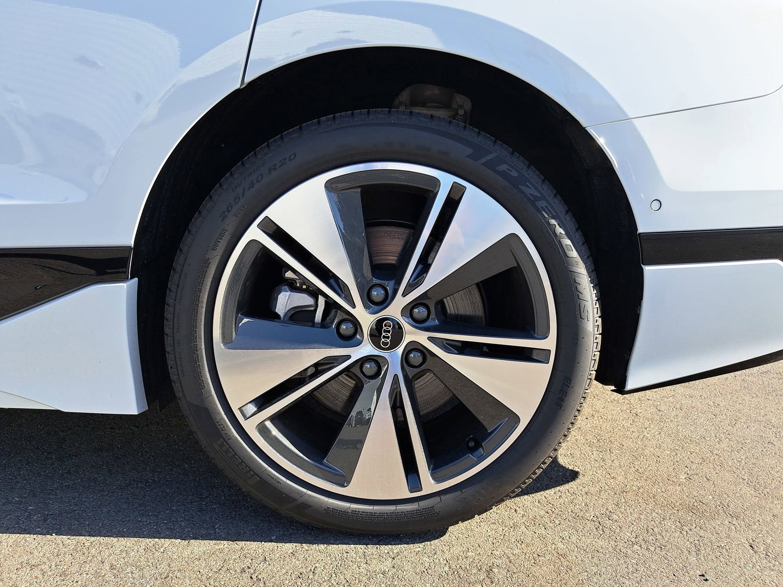 New 2025 Audi A6 e-tron Premium image 37