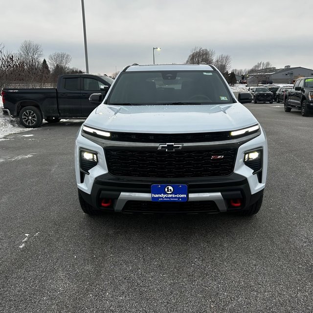 New 2026 Chevrolet Traverse Z71 w/ Driver Confidence Package image 9