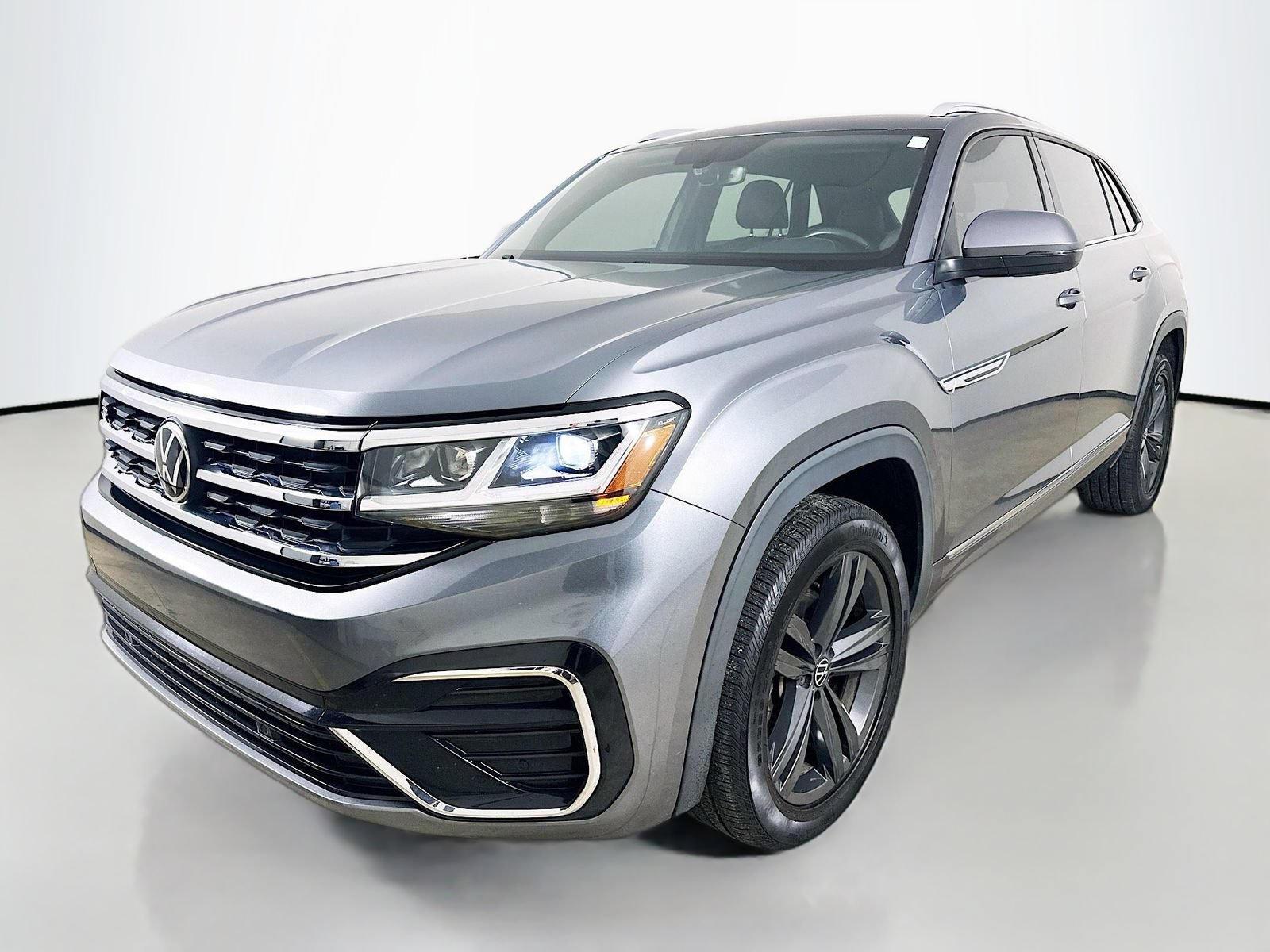Used 2020 Volkswagen Atlas Cross Sport SE w/ Panoramic Sunroof Package AWD/4WD image 1