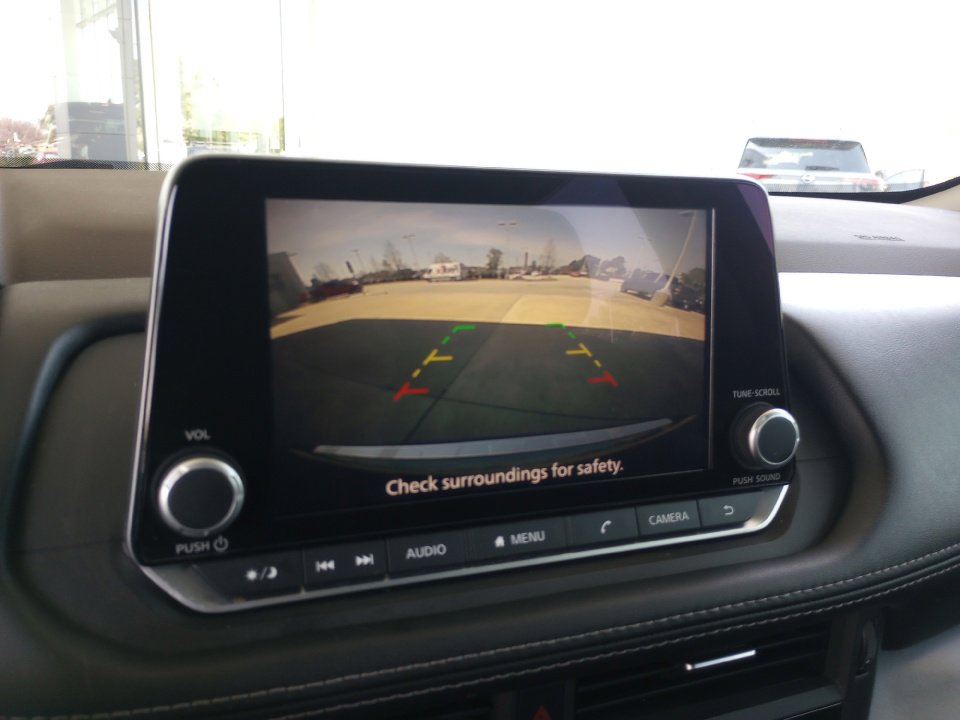 Used 2023 Nissan Rogue SV image 23