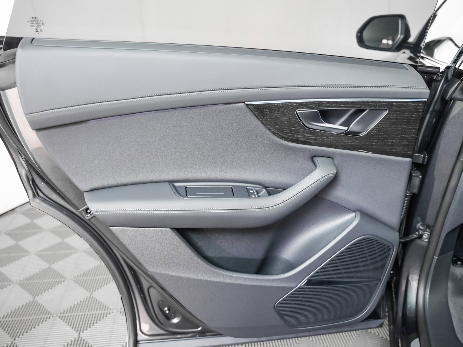 New 2026 Audi Q8 Prestige image 25