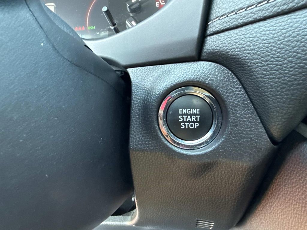 Used 2025 Toyota RAV4 XLE w/ Convenience Package FWD image 36