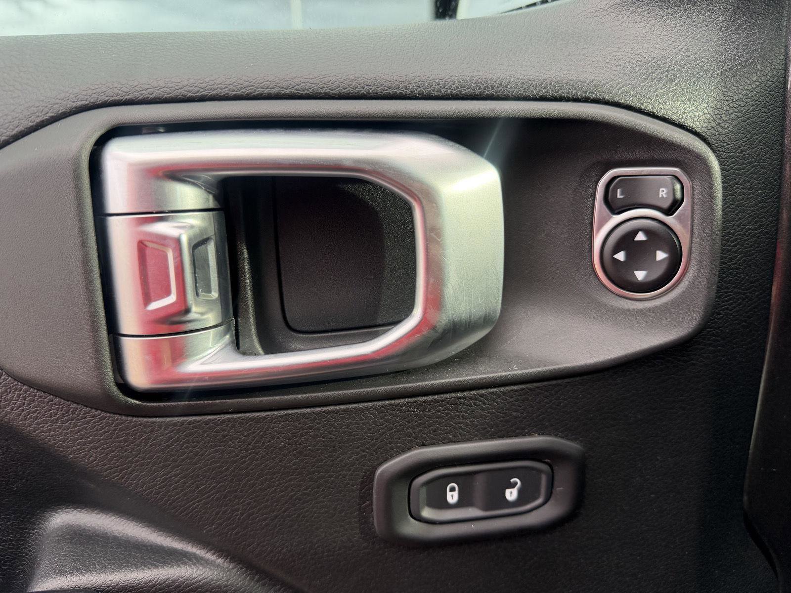 Used 2020 Jeep Gladiator Sport w/ Quick Order Package 24S image 19