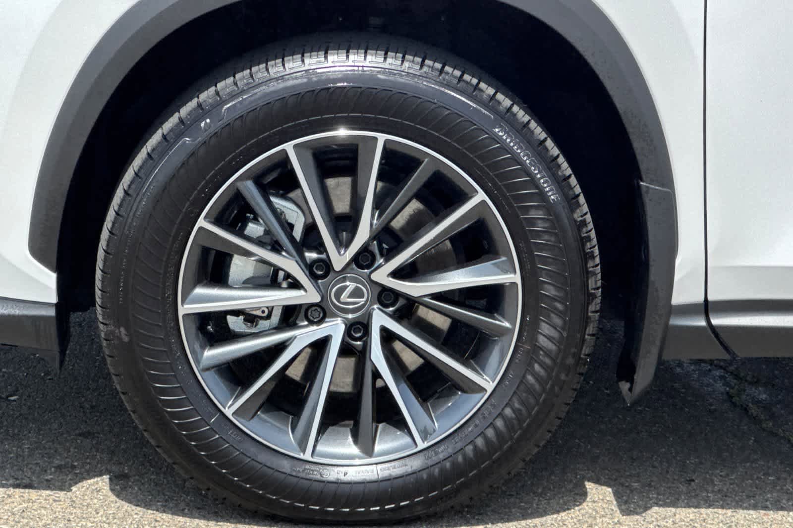Certified 2025 Lexus NX 350h AWD w/ Accessory Package (2T) image 31