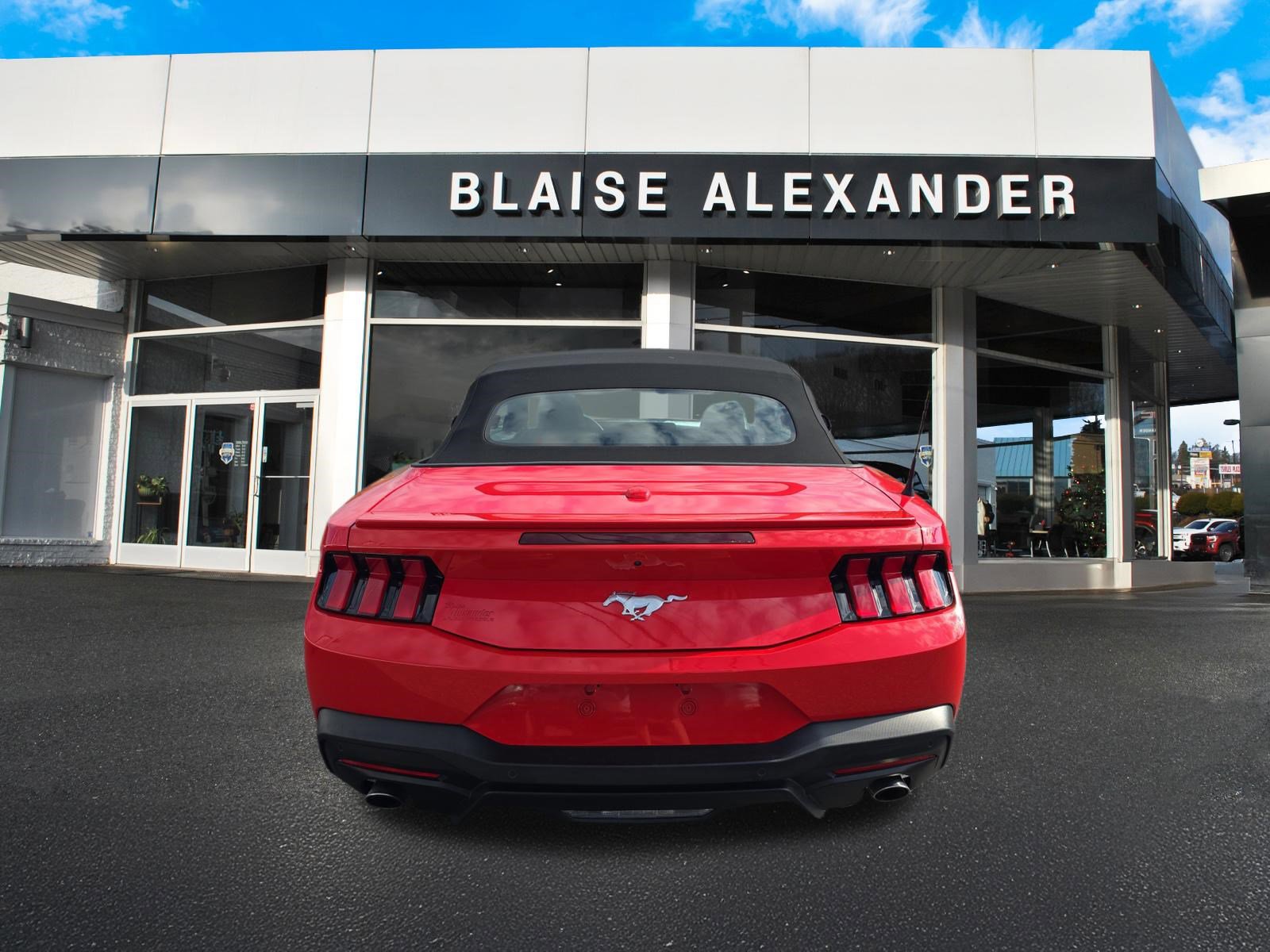 Used 2025 Ford Mustang Premium RWD video 4