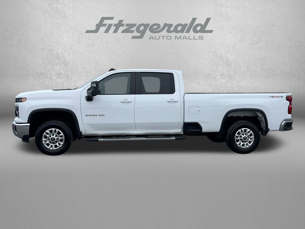 Used 2025 Chevrolet Silverado 2500 LT w/ Convenience Package AWD/4WD image 4