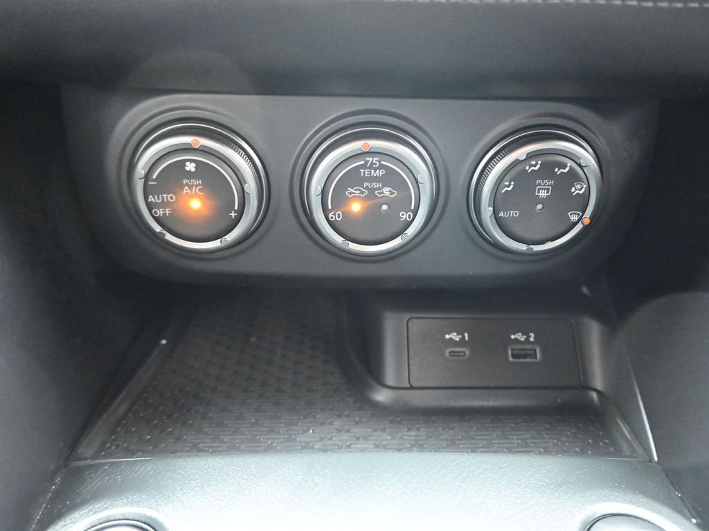 Used 2023 Nissan Z w/ Floor Mat Package (L93) RWD image 21