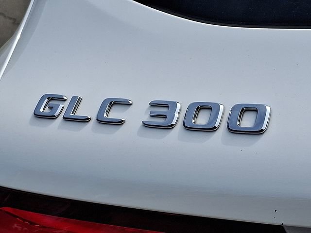 Used 2018 Mercedes-Benz GLC 300 4MATIC image 30