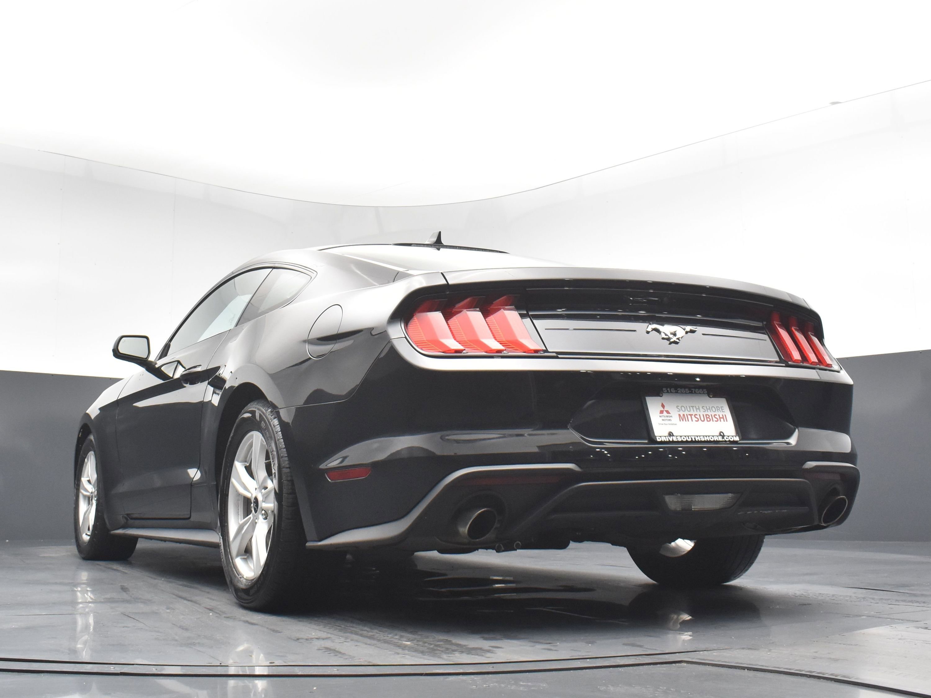 Used 2022 Ford Mustang Coupe image 22