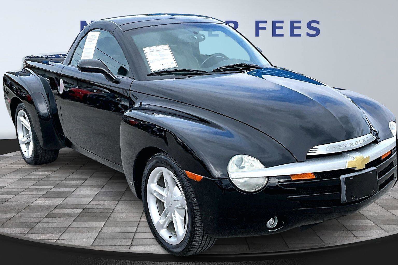 Used 2006 Chevrolet SSR w/ Preferred Equipment Group image 3