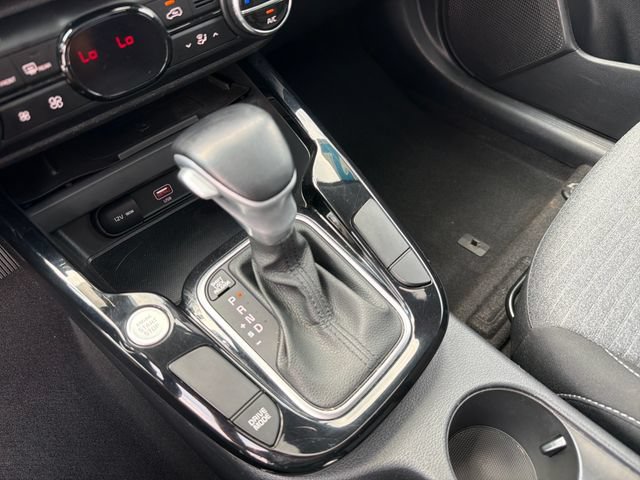 Used 2022 Kia Soul GT-Line FWD image 22