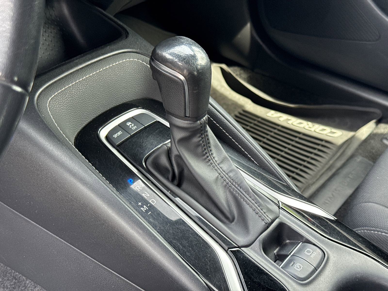 Used 2022 Toyota Corolla SE image 15
