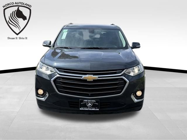 Used 2021 Chevrolet Traverse LT w/ LT Premium Package FWD image 2