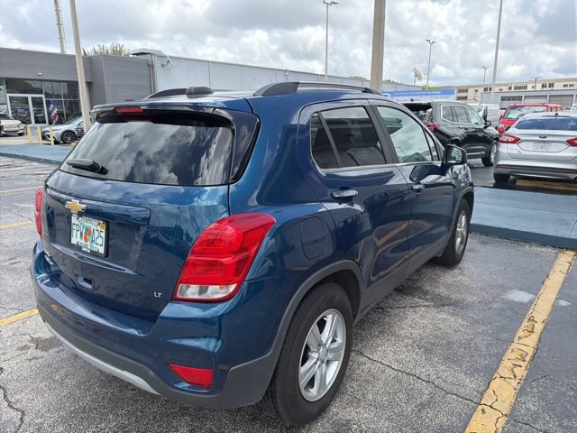 Used 2020 Chevrolet Trax LT w/ LT Convenience Package FWD image 5