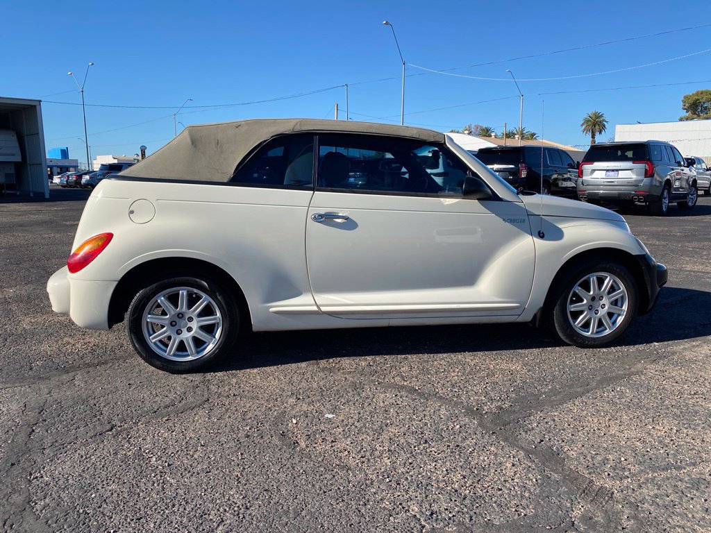 Used 2005 Chrysler PT Cruiser Touring FWD image 5