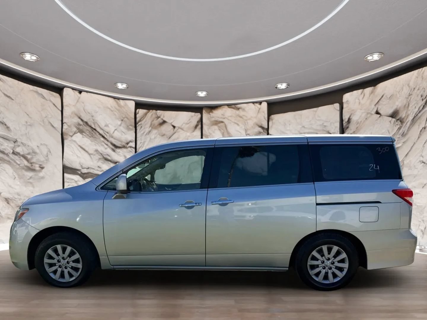 Used 2013 Nissan Quest S FWD image 5