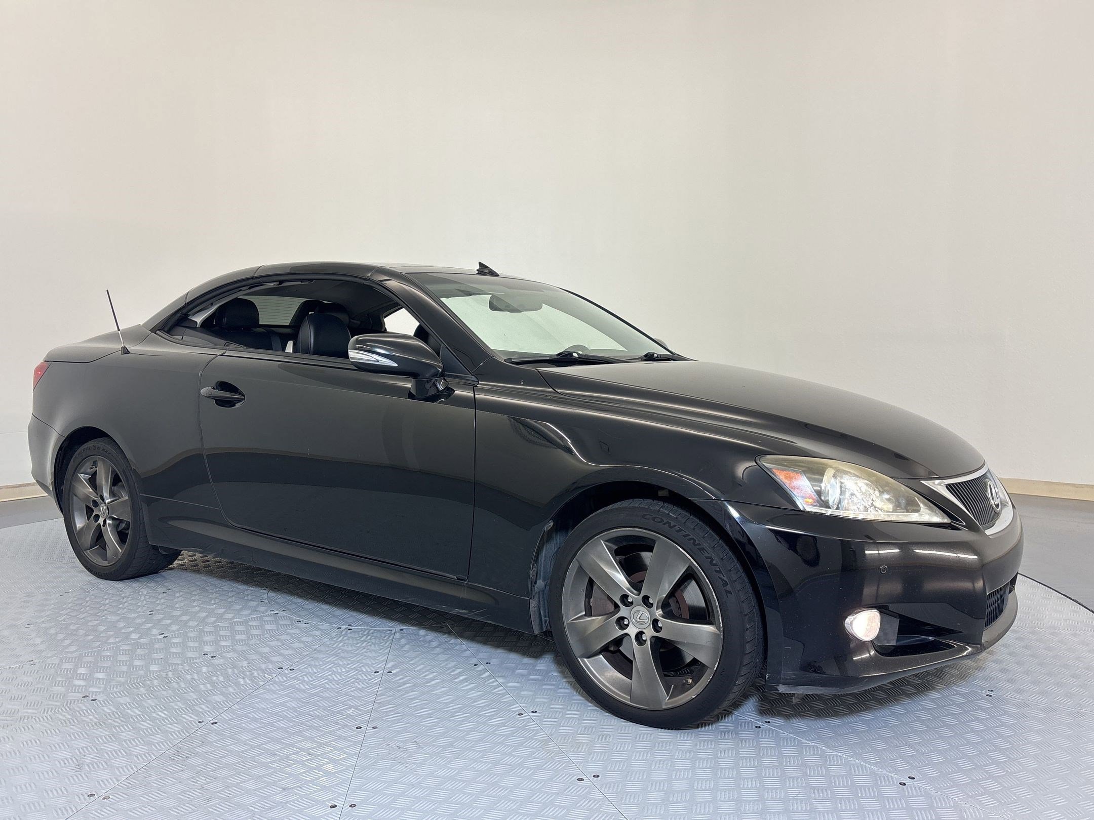 Used 2011 Lexus IS 350C w/ Luxury Pkg RWD image 7