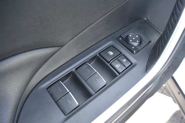 Used 2022 Toyota RAV4 XLE Premium image 12