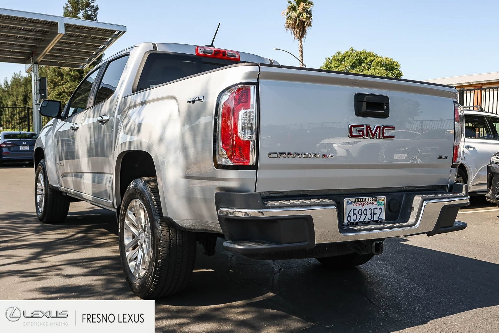 Used 2017 GMC Canyon SLT w/ Trailering Package AWD/4WD image 4